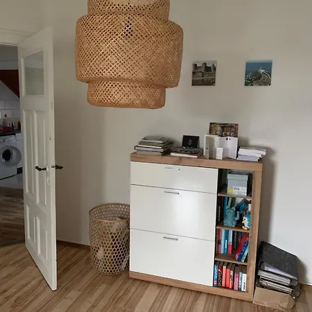 Spacious, Bright 3-room *